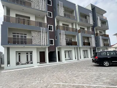 2 Bedroom Apartment with En-Suite Bedrooms (Flood Free Environment) — Lekki Phase 1, Lekki, Lagos