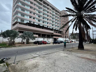2 Bedroom Apartment with Elevator and Pool — Lekki Phase 1, Lekki, Lagos