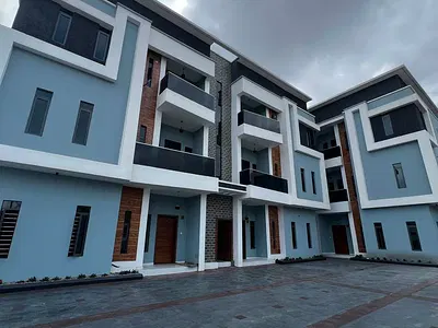 3 Bedroom Apartment with En-Suite Bedrooms — Lekki, Lagos