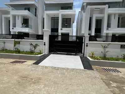 Newly Built 5-Bedroom Fully Detached Duplex with BQ, Pool, Balcony — Lekki Phase 1, Lekki, Lagos