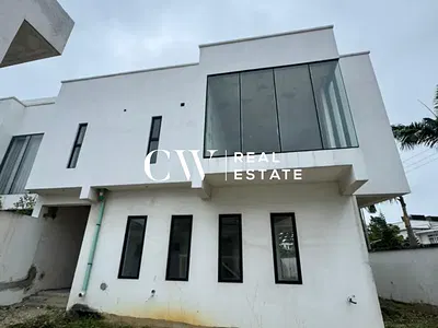 5 Bedroom Semi-Detached Duplex — Lekki, Lagos
