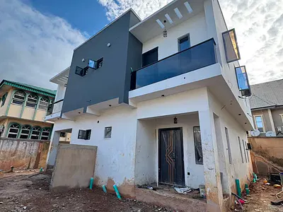 Exquisite 4 Bedroom Semi-Detached Duplex with BQ — Magodo, Lagos