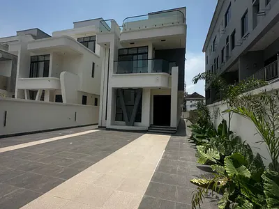 A Newly Built 5 Bedroom Duplex with BQ, Pool, Cinema — Lekki, Lagos