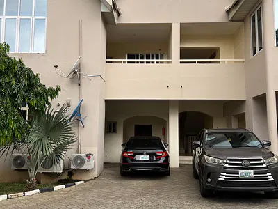 4 Bedroom Apartment with a Room BQ — Presidential Villa, Asokoro Abuja., Asokoro District, Abuja