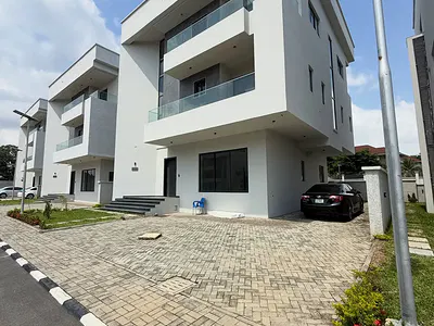 5 Bedroom Detached Duplex with BQ — Jabi, Abuja