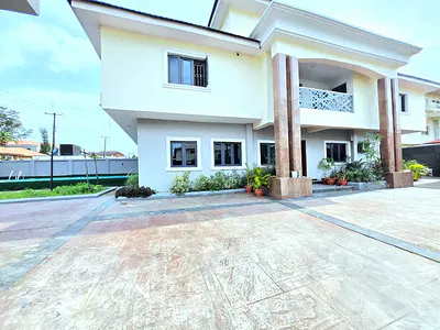 Lovely 5 Bedroom Fully Detached House — Ikoyi, Lagos