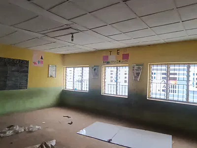 Very Spacious Standard 4 No's of 3 Bedroom Flat — Ipaja, Lagos