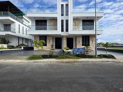 5 Bedroom Semi-Detached Duplex — Lekki, Lagos