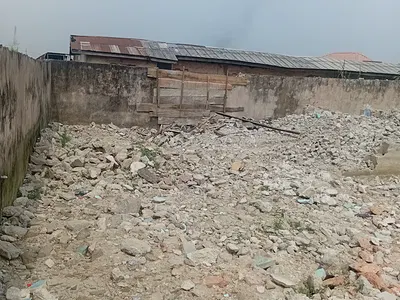 Plot of Land (463 SQM) Available on a Distress — Kolawole Street, Oshogun Area, Alapere, Ketu, Lagos