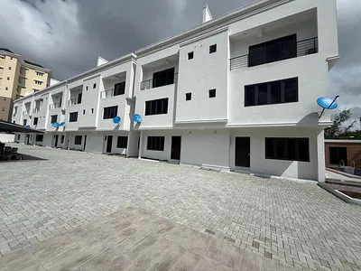 5 Bedroom Terraced House — Ikoyi, Lagos