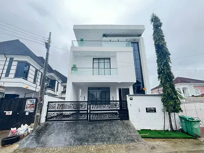 5 Bedroom Detached House with BQ — Ikota GRA, Ikota, Lekki, Lagos