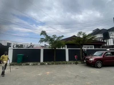 3 Bedroom with a BQ Accessible to Road Secured Estate 22-24 Hours Light — Ajah, Lagos