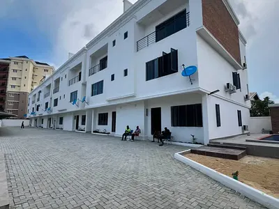 4 Bedroom Terraced Duplex — Ikoyi, Lagos