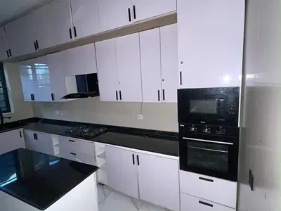 Excellent and Fully Serviced Single Bedroom Apartment with Wardrobe — Lekki, Lagos