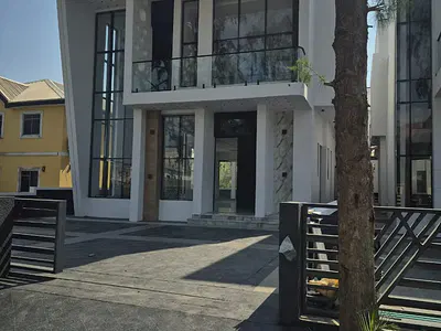 5 Bedroom Detached Duplex with Pool — Lekki, Lagos
