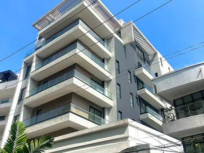 Luxury 4-Bedroom Flat with 2-Room BQ — Ikoyi, Lagos