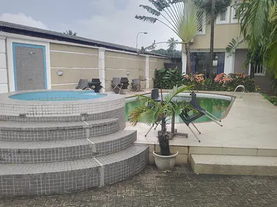 19 Rooms Hotel with Bar and Swimming Pool and Parking Space for 10 Car — Sobo, Ikeja GRA, Ikeja, Lagos