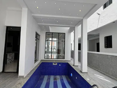 Upscale 5 Bed Detached Duplex with Pool, Gym, Cinema, Rooftop&bq — Lekki, Lagos