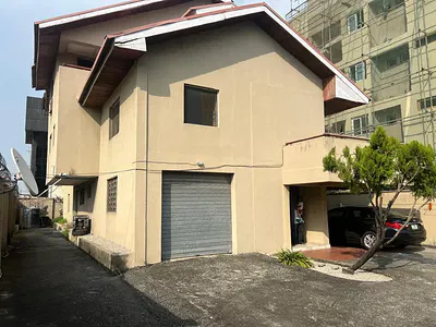 6 Bedroom Detached House with BQ — Victoria Island (VI), Lagos