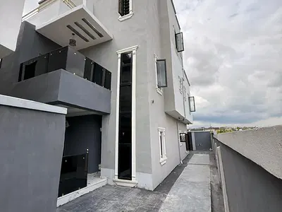 Affordable 5 Bedroom Detached Duplex — Ikeja, Lagos