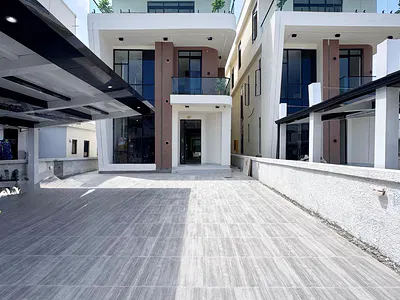 5 Bedroom Fully Detached Duplex — Lekki, Lagos