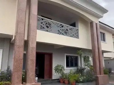 5 Bedroom Detached House with Service Quarters — Ikoyi, Lagos