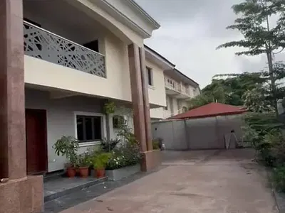 5 Bedroom Detached House with Service Quarters — Ikoyi, Lagos