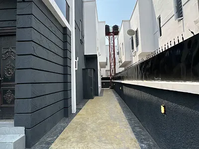 Luxury 5 Bedroom Fully Detached Duplex with Excellent Facilities — Osapa, Lekki, Lagos