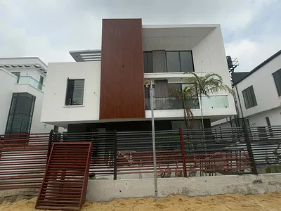 5 Bedroom Detached Duplex with BQ — Lekki, Lagos