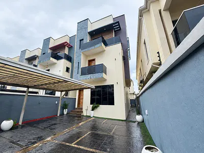 5 Bedroom Detached House with Boys Quarter — Ikota GRA, Ikota, Lekki, Lagos