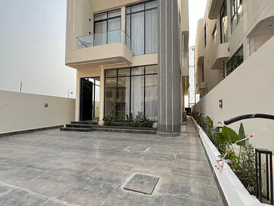 5 Bedroom Fully Detached Home with Pool — Lekki, Lagos