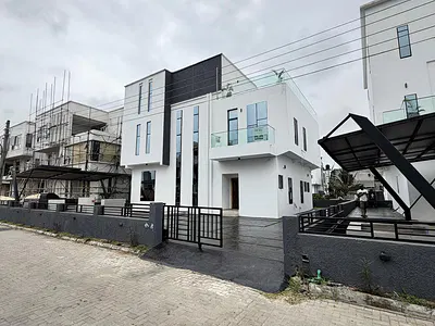 Tastefully Finished 5 Bedroom Duplex with En-Suite Bedrooms BQ, Pool — Lekki, Lagos