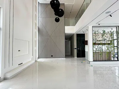 Aesthetically Pleasing 6 Bedroom Duplex with a BQ, Pool, Cinema, Gym — Lekki, Lagos