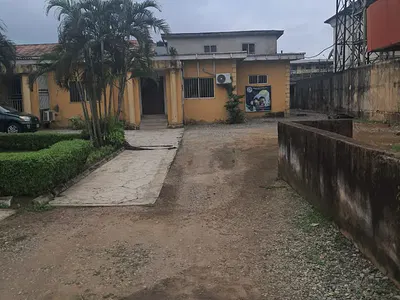All Room Ensuite 3 Bedrooms Bungalow — Ikeja GRA, Ikeja, Lagos