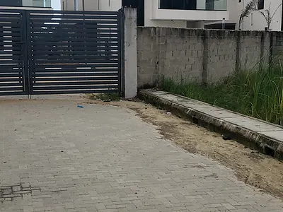 Land — Foreshore, Lekki, Lagos