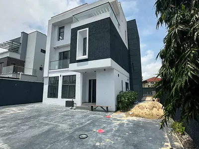 Luxury Well-Built 5 Bedroom Fully Detached House with BQ — Parkview, Ikoyi, Lagos