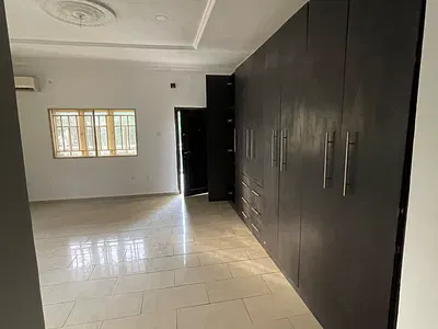 3 Bedroom Flat with Self Contain BQ — Jabi, Abuja