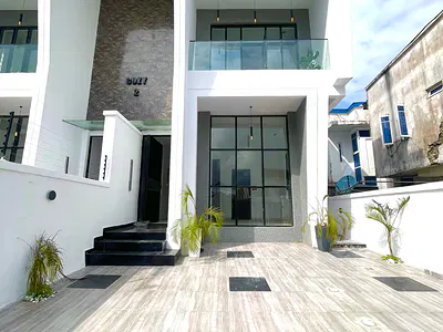 5 Bedroom Detached Duplex with Pool — Ajah, Lagos