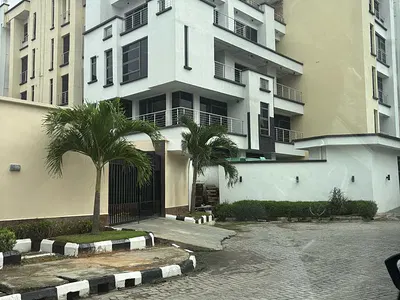 3 Bedroom Furnished Basement Flat — Ikoyi, Lagos