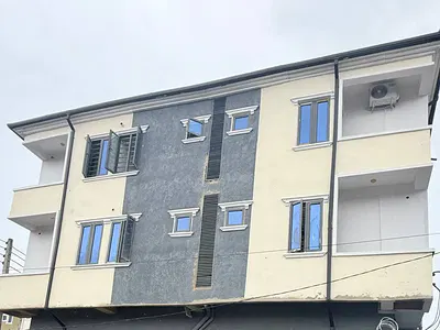 Studio Apartment with Balcony — Off Fadipe Shomolu, Shomolu, Lagos
