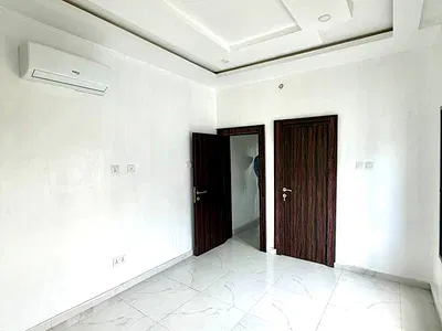 2 Bedroom Apartment with Pool and Gym — Ikoyi Banana Island, Ikoyi, Lagos