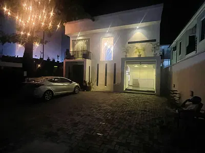 13 Furnished Rooms Commercial Space — Lekki, Lagos