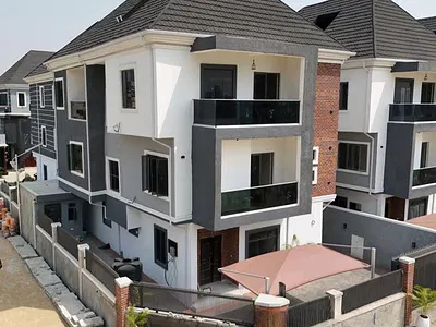 5 Bedroom Detached Duplex — Lekki, Lagos