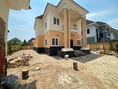 Very Good 4 Bedrooms Fully Detached Duplex with 2 Selfcontained BQ — Ipent 7 Estate Gwarinpa Extension, Karsana, Abuja