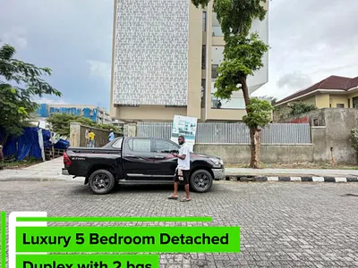 Five Bedroom Detached Duplex with 2 BQS — Ikoyi, Lagos