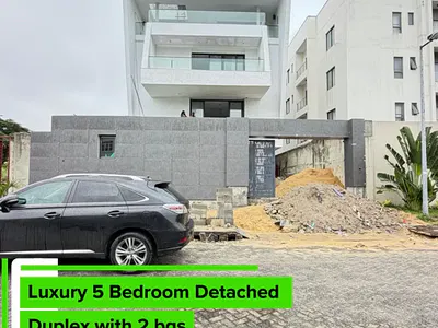 Five Bedroom Detached Duplex with 2 BQS — Ikoyi, Lagos