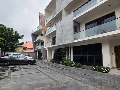 4 Bedroom Apartment with BQ — Lekki Right, Marwa, Lekki, Lagos
