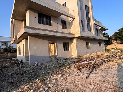 6 Bedroom Duplex Sitting on 916SQM — Lekki, Lagos