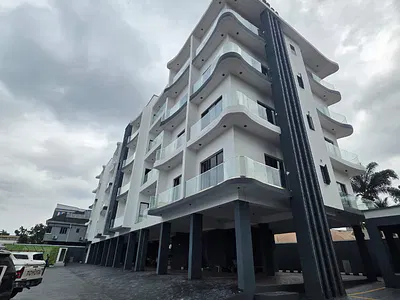 Luxury 3 Bedrooms Apartment + BQ, Elevator, Swimming Pool — Ikeja GRA, Ikeja, Lagos