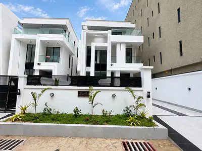 5 Bedroom Detached Duplex with S/ Pool, Cinema & BQ — Lekki, Lagos